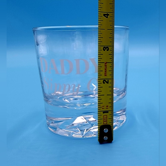 "Daddy's Sippy Cup" Rocks Whiskey Glass - Picture 2 of 11